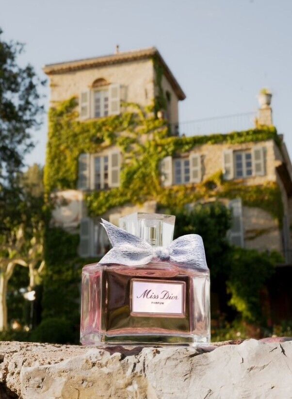 2026 最受歡迎香水品牌推薦｜價格、持香、香調一次看懂