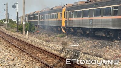 台鐵大肚龍井段鐵軌旁雜草起火　危及列車安全停駛1hr