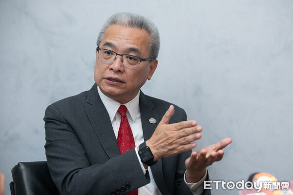 ▲▼雄獅旅遊顧問吳伯良專訪。（圖／記者周宸亘攝）