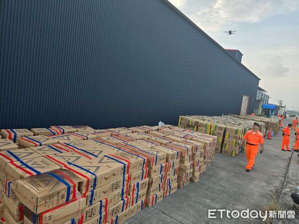 ▲▼橋檢私菸             。（圖／記者陳宏瑞翻攝）