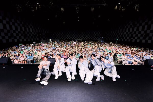 ▲▼ Ozone舉辦耶誕派對和粉絲同歡。（圖／索尼音樂提供）