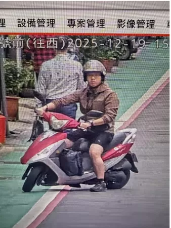 ▲▼ 張文犯案全過程曝！丟17顆煙霧彈、3顆汽油彈 。（圖／記者張君豪翻攝）