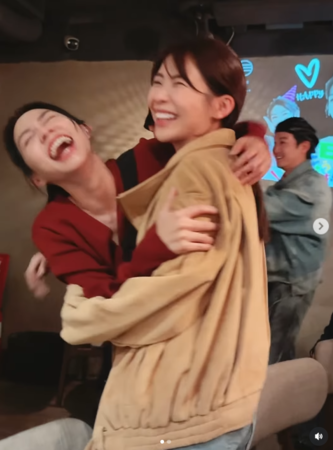 ▲▼林萱瑜幫曾智希慶生。（圖／翻攝自Instagram／simba.1220）