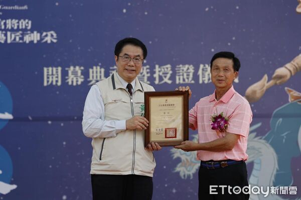 ▲台南藝閣技術保存者吳震星藝師榮獲教育部第12屆藝術教育貢獻獎，全國僅6人獲此殊榮。（記者林東良翻攝，下同）