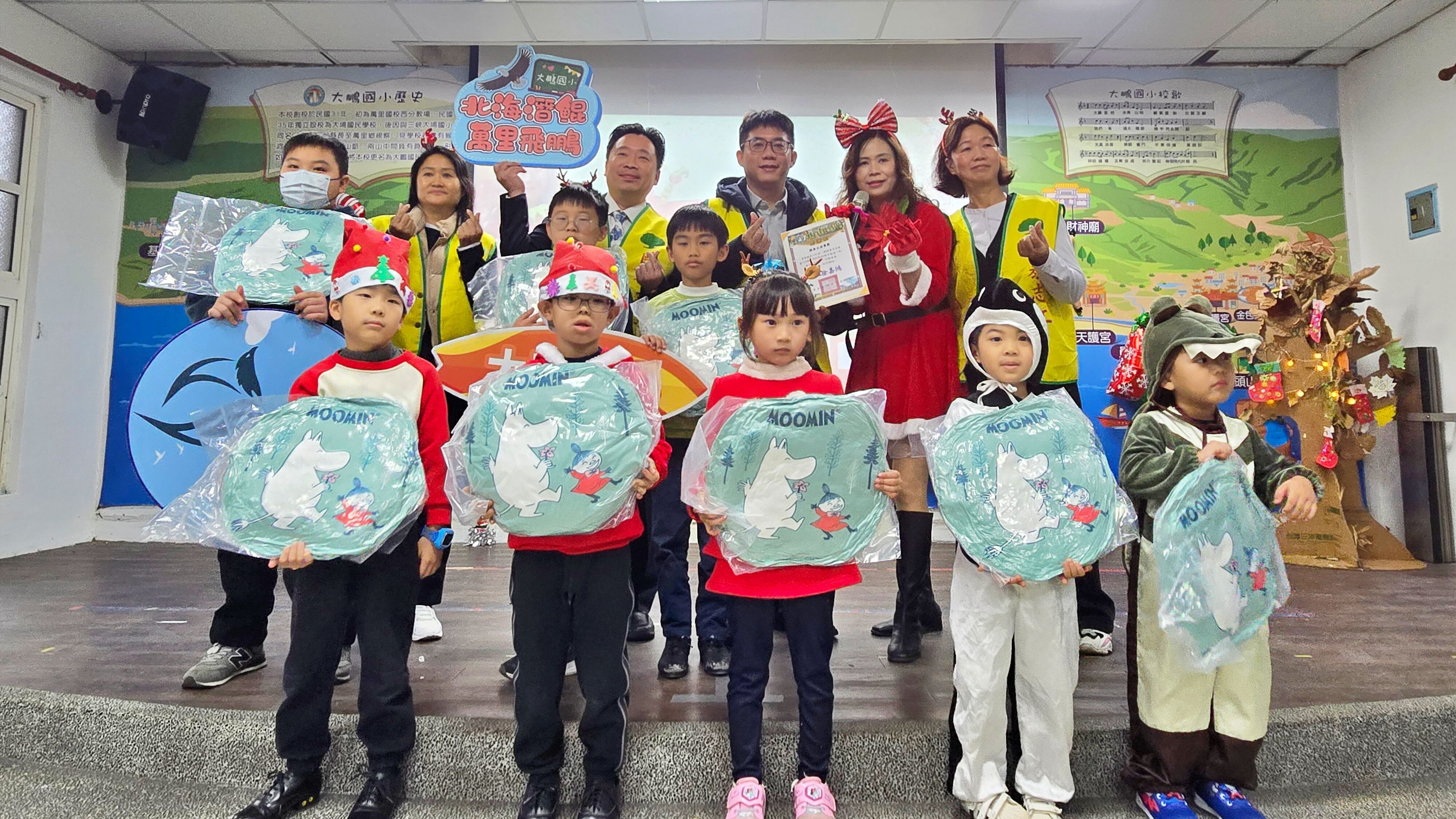 ▲新北大鵬國小耶誕雙語派對登場。（圖／新北市大鵬國小提供）
