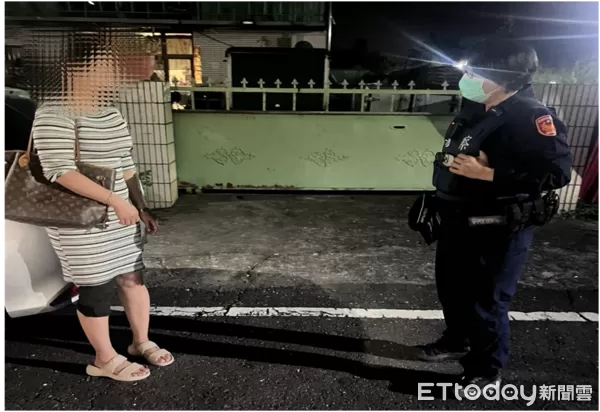 ▲內埔警方送陳女平安返家。（圖／記者陳崑福翻攝）