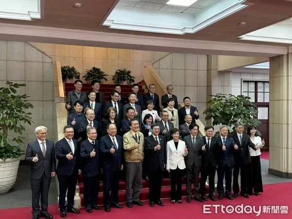 ▲▼行政院長卓榮泰主持行政院經濟發展委員會第2次顧問會議。（圖／記者陳家祥攝）