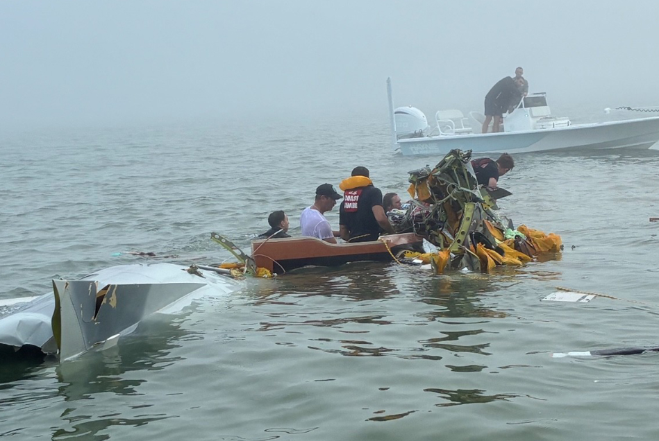 載病患飛美國! 墨西哥海軍飛機墜海釀5死