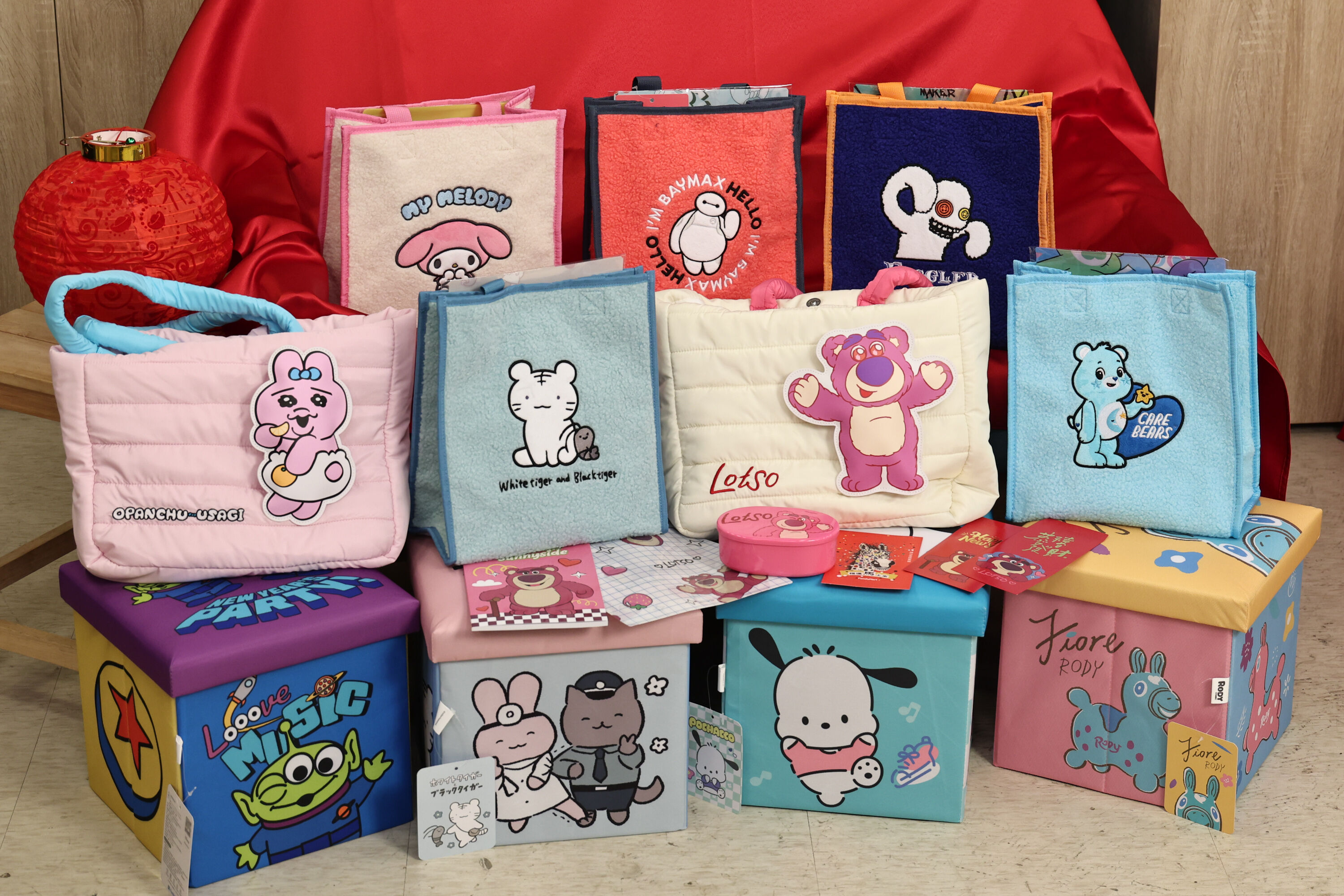 ▲▼ 全家福袋（業配）。（圖／記者黃克翔攝）