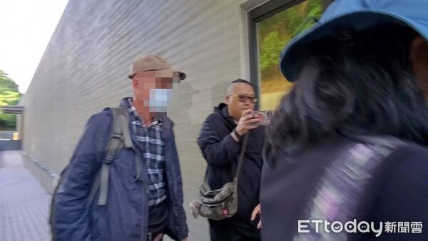 ▲張文遺體今解剖，父母現身。（圖／記者黃彥傑攝，下同）