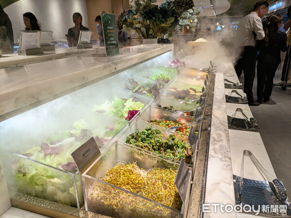 ▲果然匯台北新光站前店（圖／記者黃士原攝）