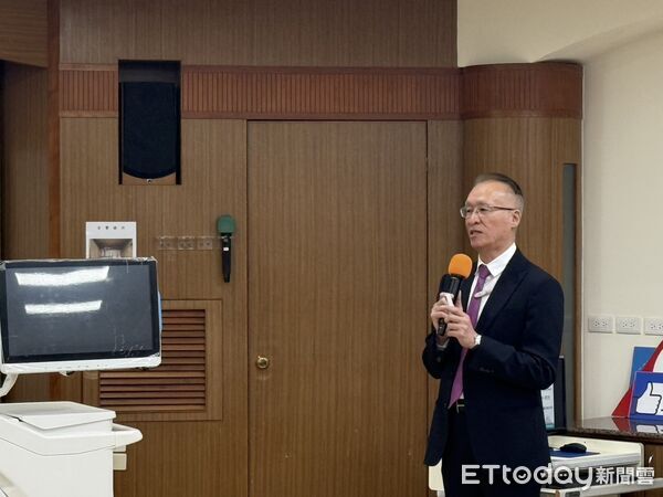 ▲▼  天主教聖馬爾定醫院舉辦「機械手臂系統關節置換突破250例」  。（圖／記者翁伊森攝）