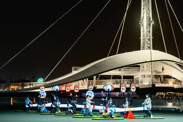 ▲▼高雄駁二全新「好奇翹翹板」登場！大港橋旁6座聲光互動裝置啟用（圖／駁二提供）