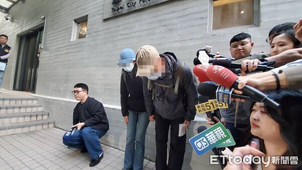 ▲張文釀4死11傷，遺體今解剖，張父、張母下跪道歉了。（圖／記者黃彥傑攝，下同）