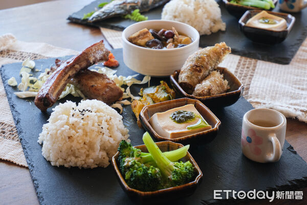 ▲詩歌謠天空,環山部落,山嵐居。（圖／記者彭懷玉攝）