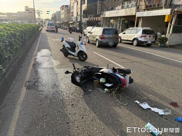 ▲▼三芝區范男騎機車載孕妻及2歲子擦撞違停小貨車，造成妻與兒雙雙骨折送醫            。（圖／記者陳以昇翻攝）