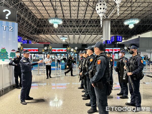 ▲▼            桃園機場接獲炸彈恐嚇 。（圖／記者沈繼昌翻攝，下同）
