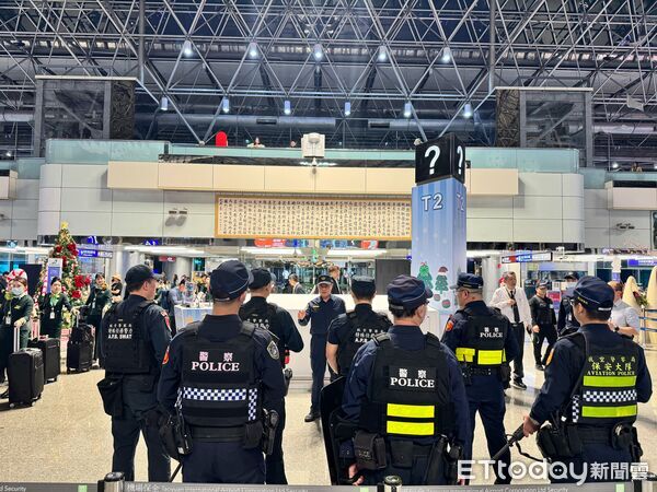 ▲▼            桃園機場接獲炸彈恐嚇 。（圖／記者沈繼昌翻攝，下同）