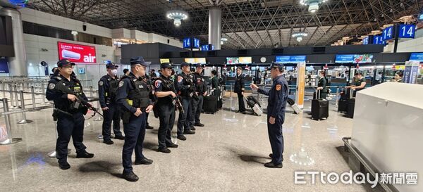 ▲▼            桃園機場接獲炸彈恐嚇 。（圖／記者沈繼昌翻攝，下同）