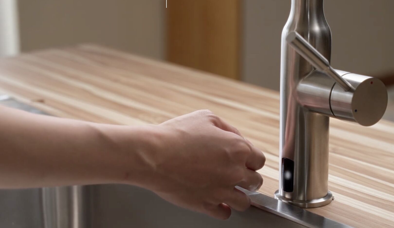 ▲凱薩衛浴推新款電漿滅菌龍頭。（圖／業者提供）