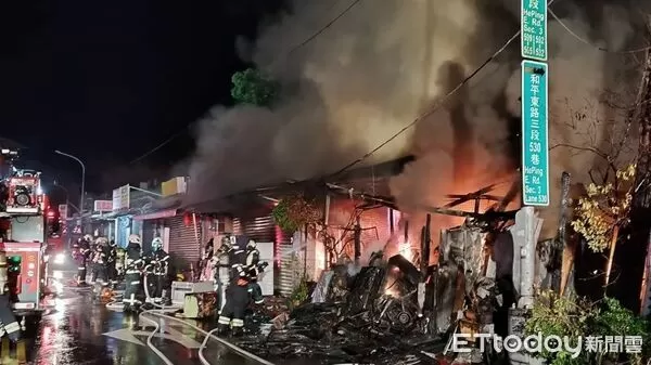 ▲北市大安區和平東路鐵皮屋火警。（圖／記者黃彥傑翻攝）