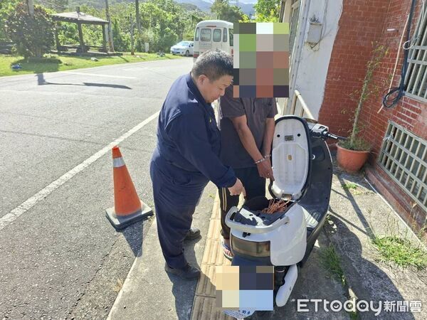 ▲恆春警方逮獲溫男涉嫌行竊電纜線。（圖／記者陳崑福翻攝）