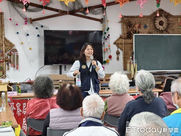 ▲成功分局提升居民交通安全與防詐觀念。（圖／記者楊晨東翻攝）