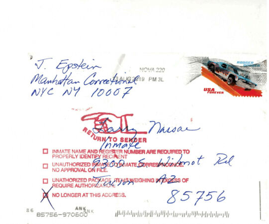 ▲▼美國司法部公布艾普斯坦（Jeffrey Epstein）檔案，他2019年曾在信中透露，川普也喜歡年輕美女，甚至會趁機伸出狼爪。（圖／路透）