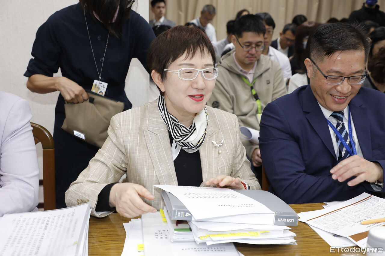 國票金爭奪戰!財長拋「實力原則」 表態不會配合特定民股