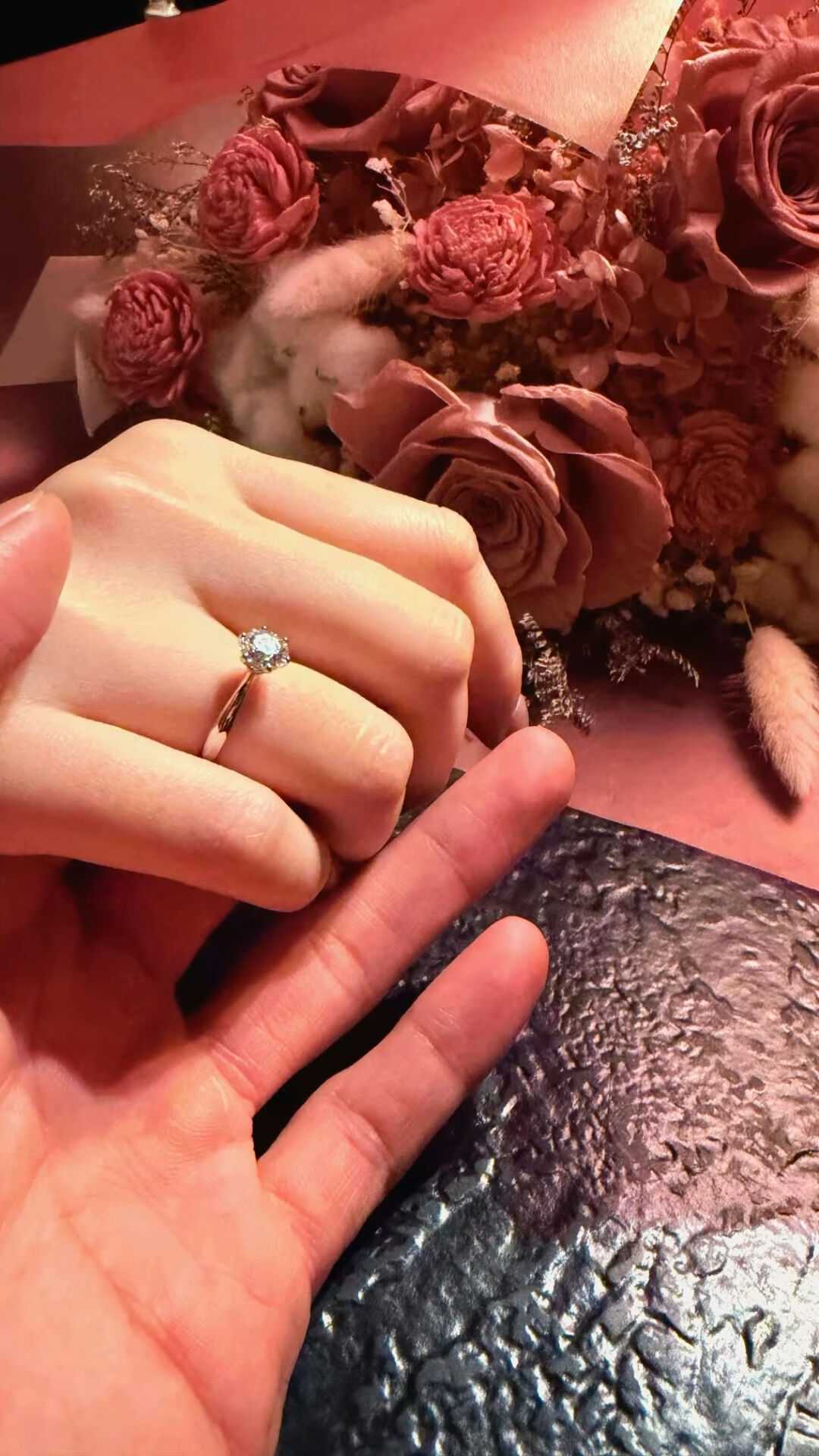 ▲禾浩辰求婚吳品潔成功。（圖／翻攝自Instagram／pinpin_woo）