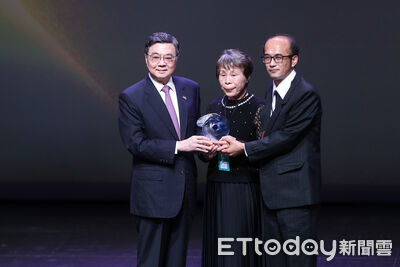 排球界的領航者!蔡崇濱教練獲頒體育運動精英獎終身成就獎