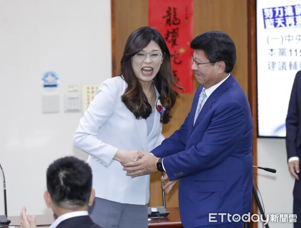 ▲▼國民黨24日中常會通過正式徵召柯志恩參選高雄市長，謝龍介參選台南市長，蘇清泉參選屏東縣長，台東縣議長吳秀華參選台東縣長。（圖／記者湯興漢攝）