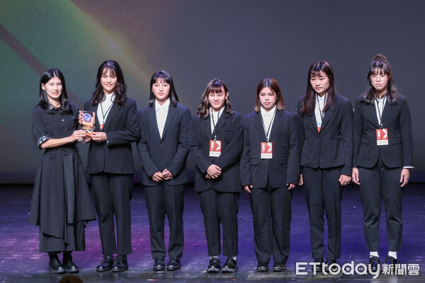 ▲體育運動精英獎，最佳運動精神傑出獎中華女子拔河隊。（圖／記者林敬旻攝）