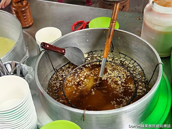 ▲▼三重手工黑豬肉圓。（圖／部落客DARREN蘋果樹旅遊玩樂誌授權提供）