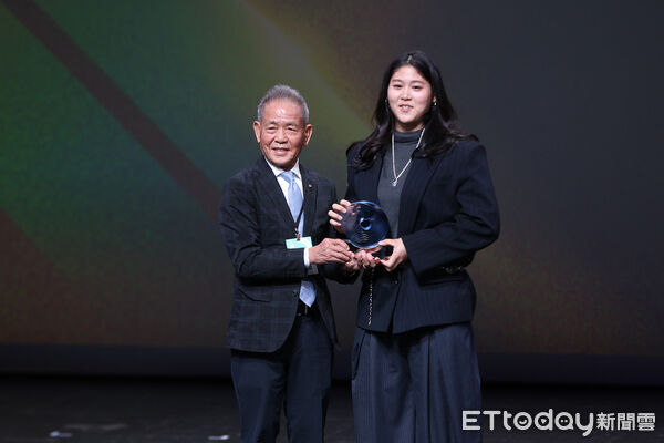 ▲體育運動精英獎，最佳新秀運動員獎江靜緣。（圖／記者林敬旻攝）