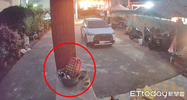 ▲▼台東卑南規模6.1「極淺層地震」驚險瞬間曝　汽車晃到狂響警報。（圖／翻攝記者爆料網）