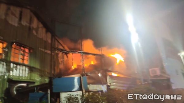 ▲▼嘉義市發生火警。（圖／記者翁伊森翻攝）