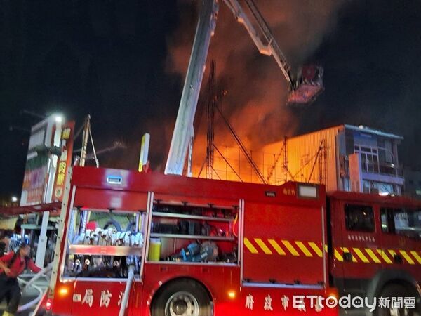▲▼嘉義市發生火警。（圖／記者翁伊森翻攝）