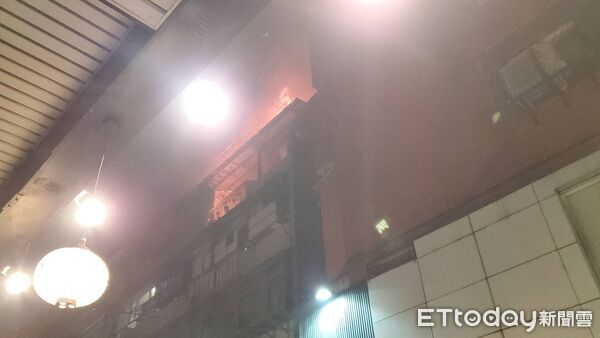 ▲▼北市民宅火警，2人明顯死亡。（圖／記者黃彥傑攝）