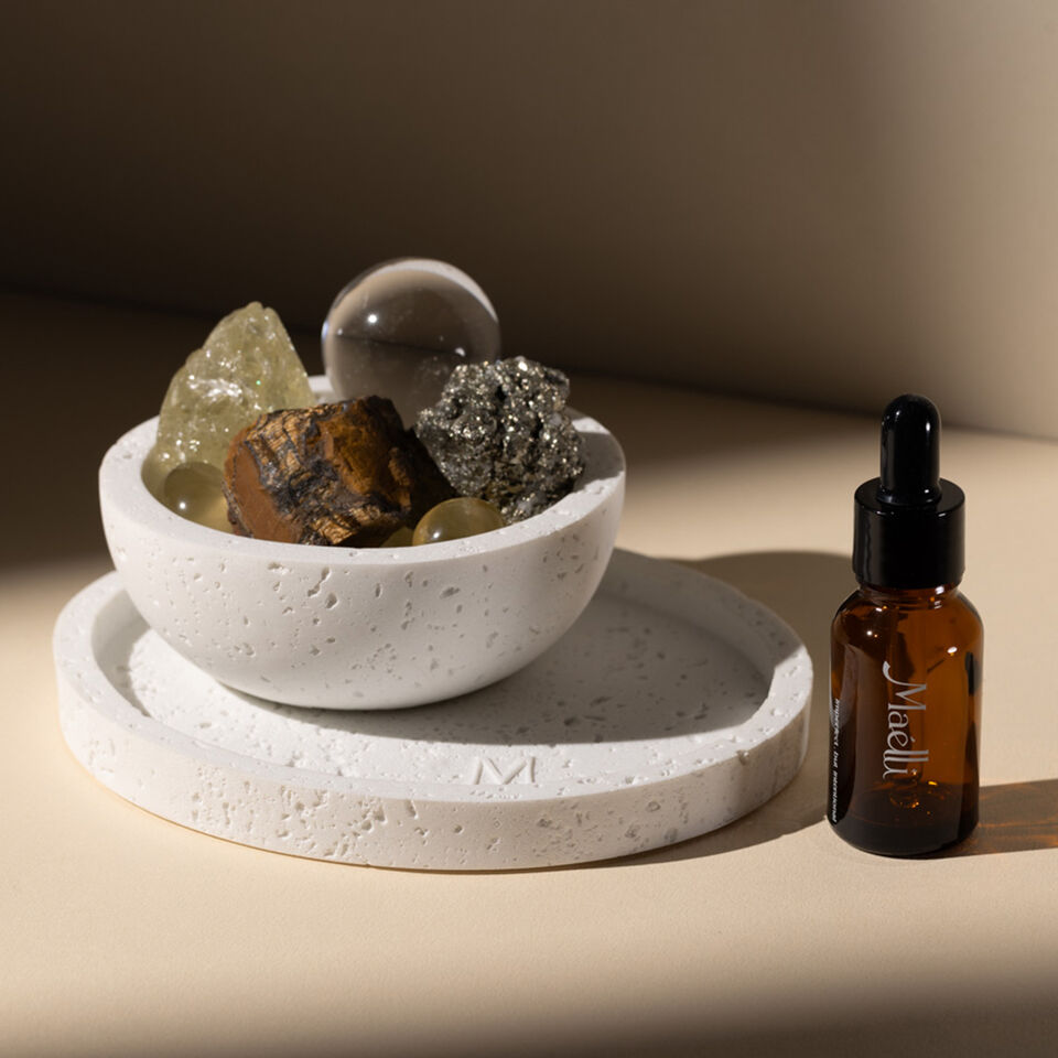 Ma&eacute;lli,SAWAA,NONFICTION,香氛,香水,水晶,美妝,。（圖／品牌提供）