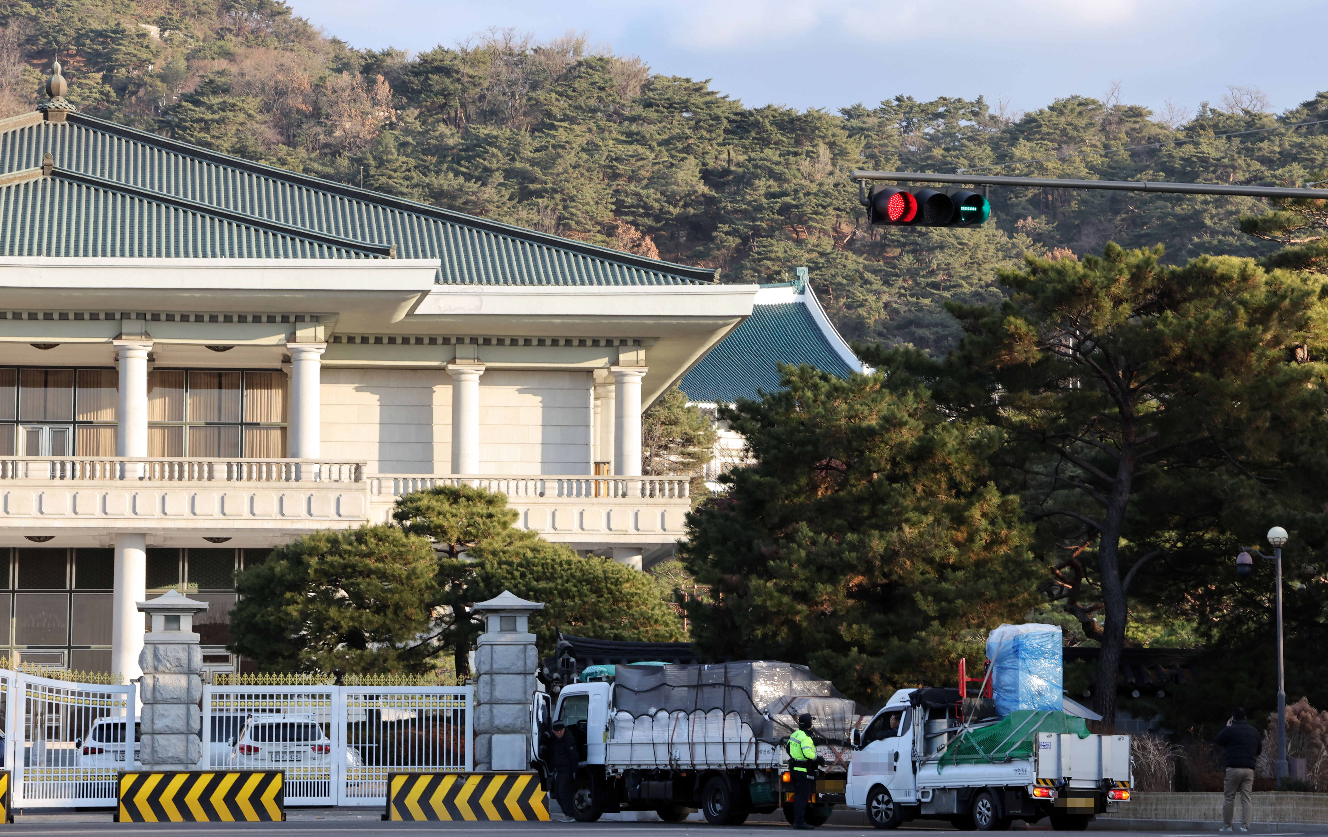 ▲▼南韓總統幕僚辦公室陸續遷回青瓦台。（圖／達志影像）