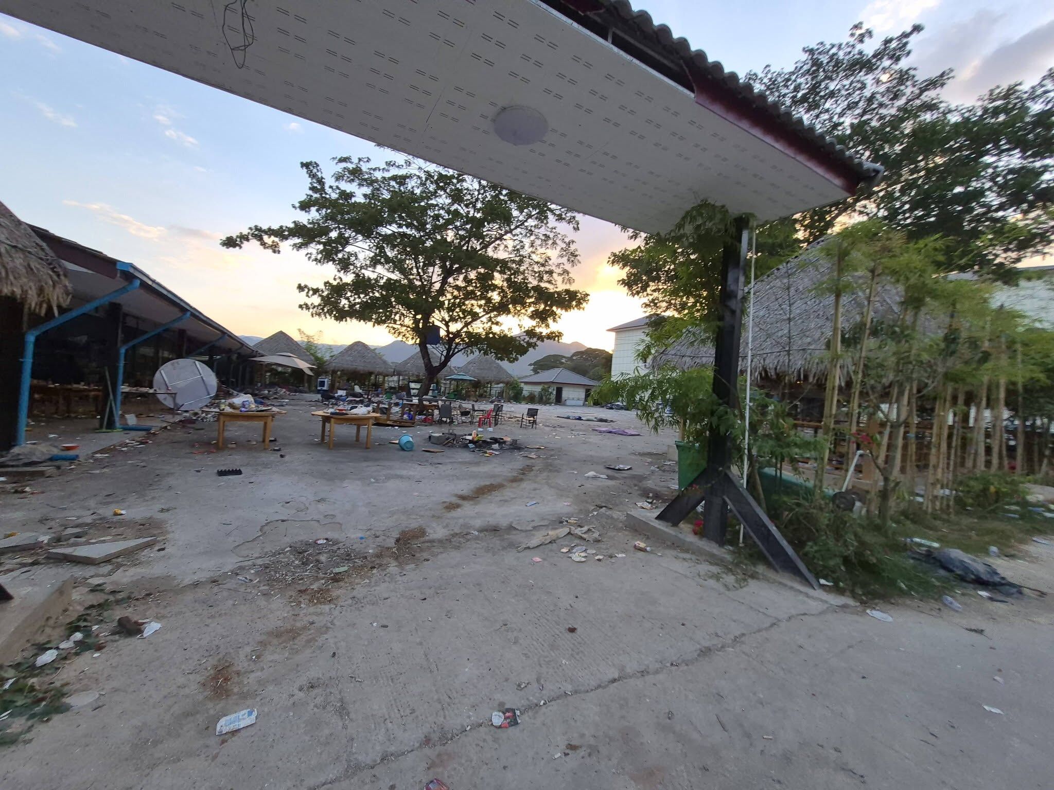 ▲▼民進黨新北市議員林秉宥前往緬甸境內，惡名昭彰的苗瓦迪地區的順達園區。（圖／／翻攝自Facebook／林秉宥）