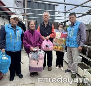 公益團體用行動傳遞祝福　聖誕前夕送暖鹿野鄉弱勢家庭