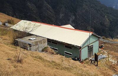 雪山「三六九山莊」廠商停工！　建築師嘆：從72歲忙到82歲