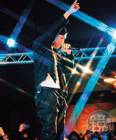 獨家／王Aden炎上風波！連丟北宜跨年演出　幕後人員再爆「排場大」