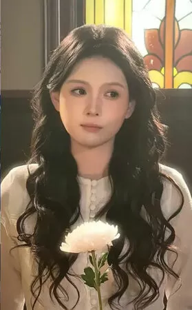 ▲▼短劇女神左一翻車！遭控打助理欠薪請大S律師發聲明。（圖／翻攝自微博）