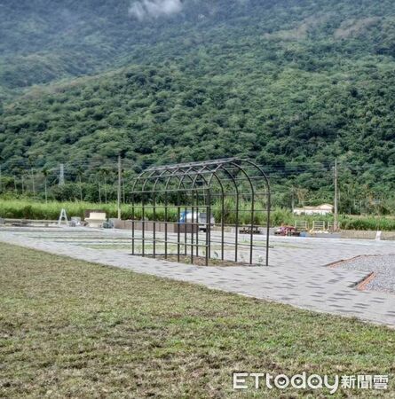 ▲▼七星潭社區海洋牽罟漁村體驗活動及表演廣場舞台新建暨周邊環境美化工程。（圖／花蓮縣政府提供，下同）