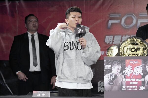 ▲被害少女出面控訴遭孫生侵犯。（圖／記者葉文正攝，攝影中心）