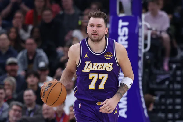 ▲湖人金童唐西奇可能在明日的「聖誕大戰」復出上陣。（圖／達志影像／美聯社）