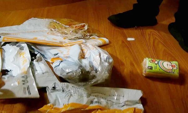 ▲▼    桃警平安夜雷霆出擊掃蕩治安場所　查獲2港籍車手藏身旅館         。（圖／桃園警方提供）